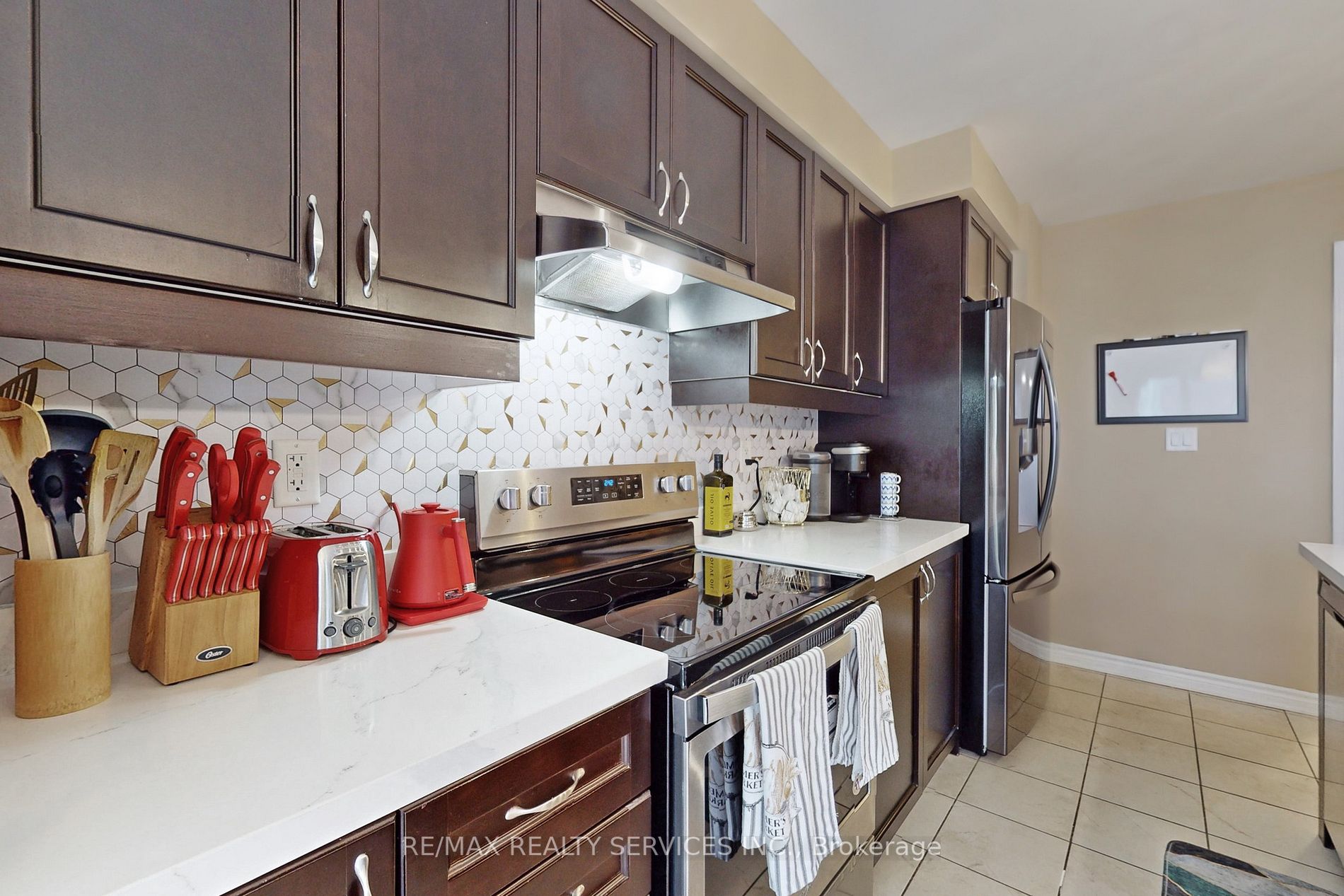 313 Gooding Cres