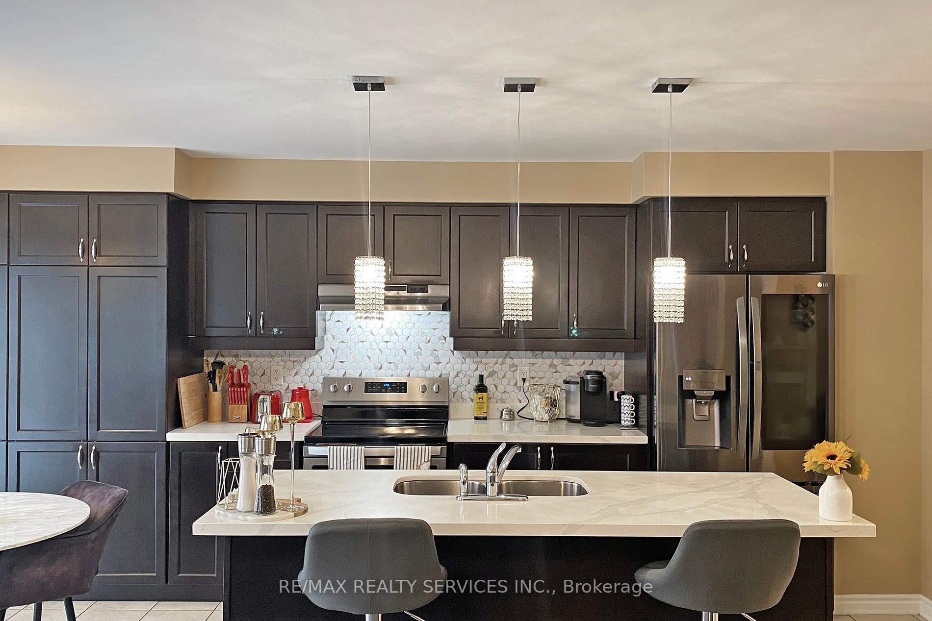 313 Gooding Cres