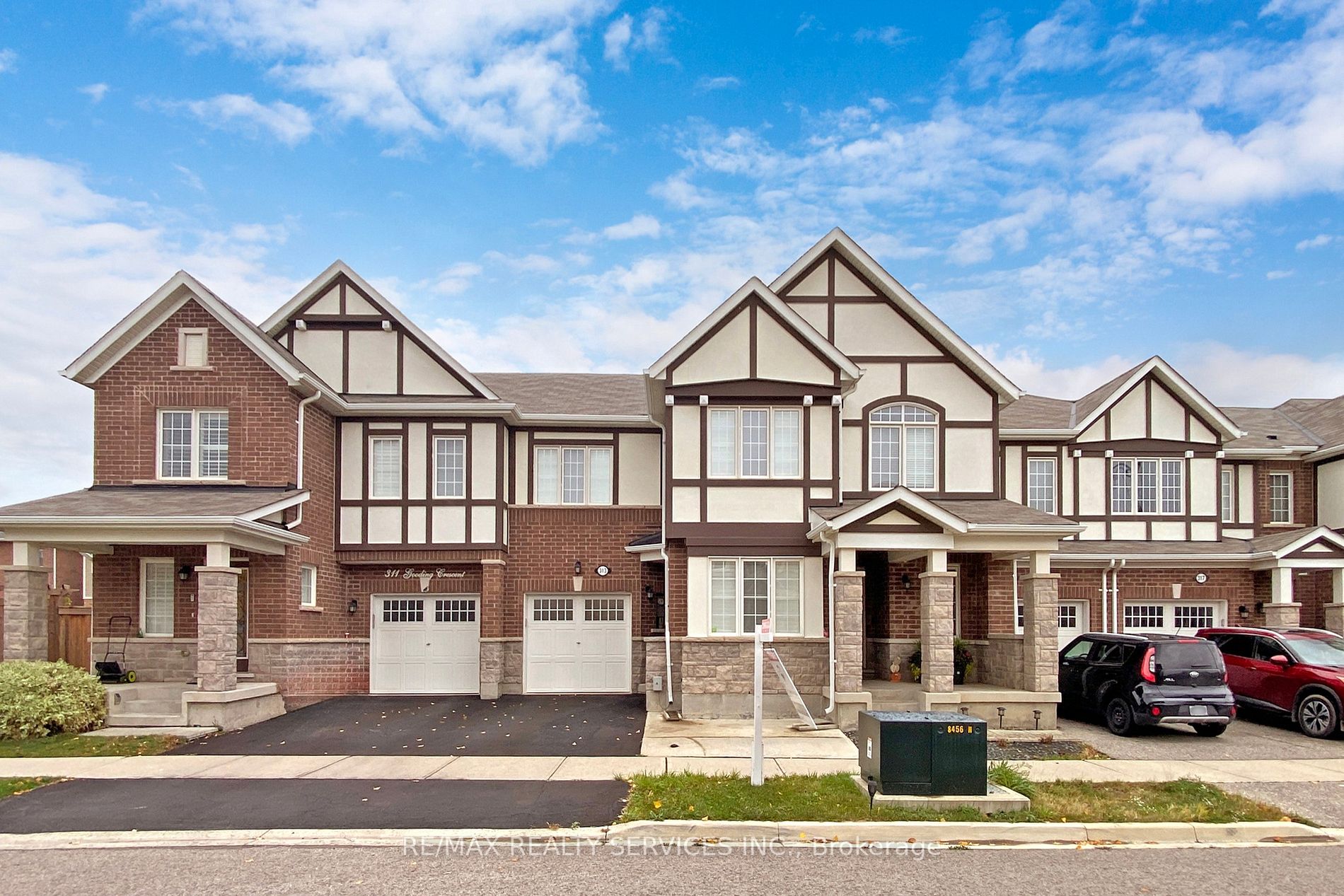 313 Gooding Cres