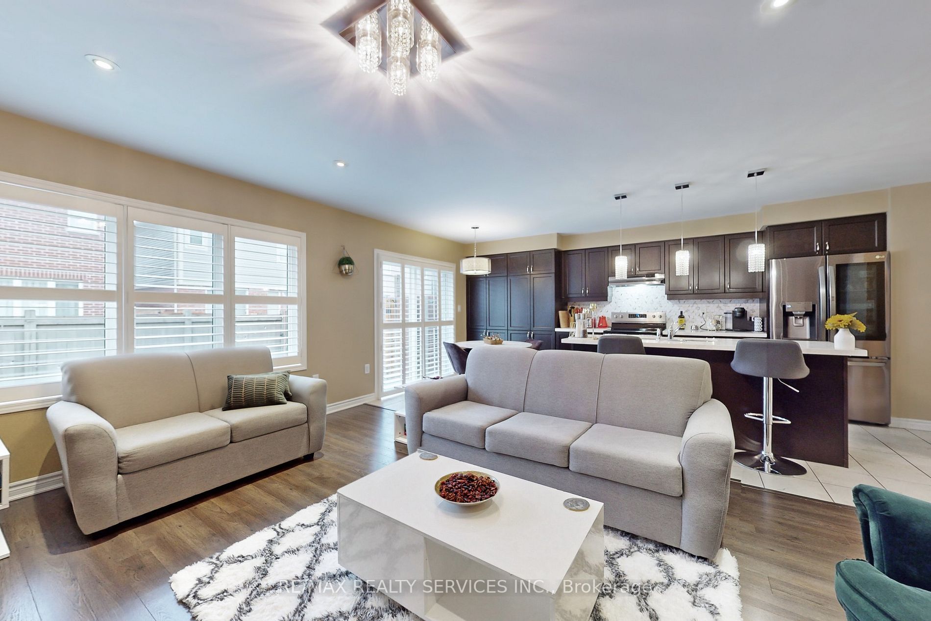 313 Gooding Cres