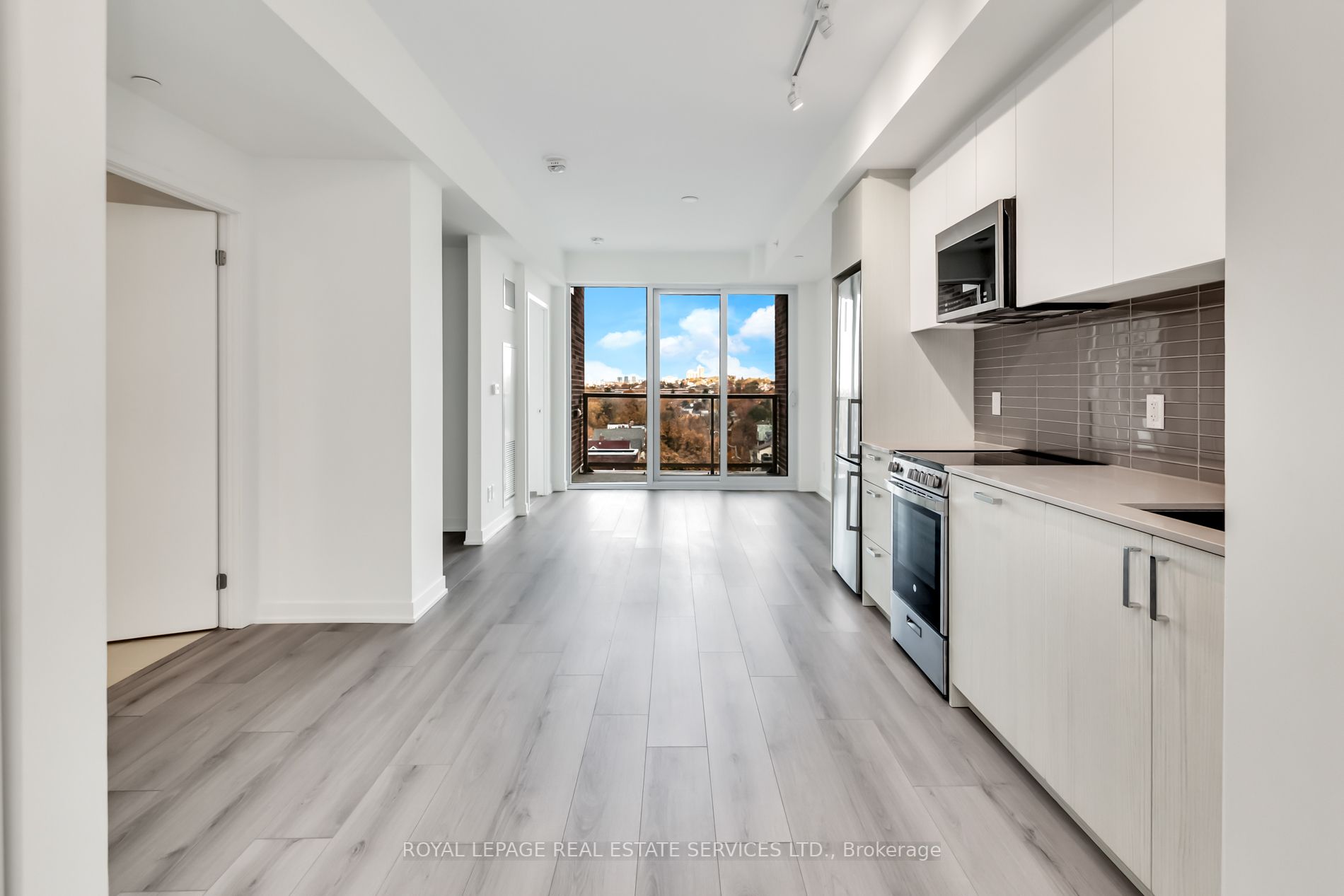 1787 St Clair Ave W, #618