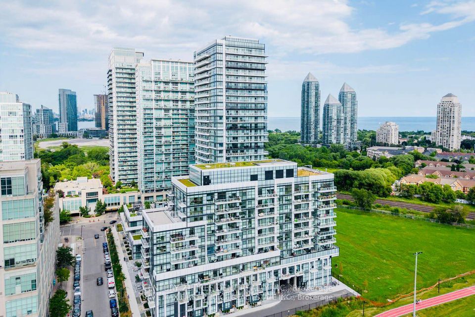 251 Manitoba Street, #316