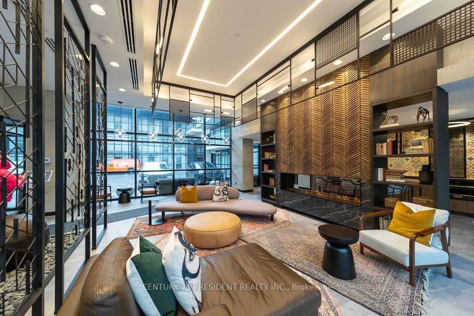 251 Manitoba Street, #316