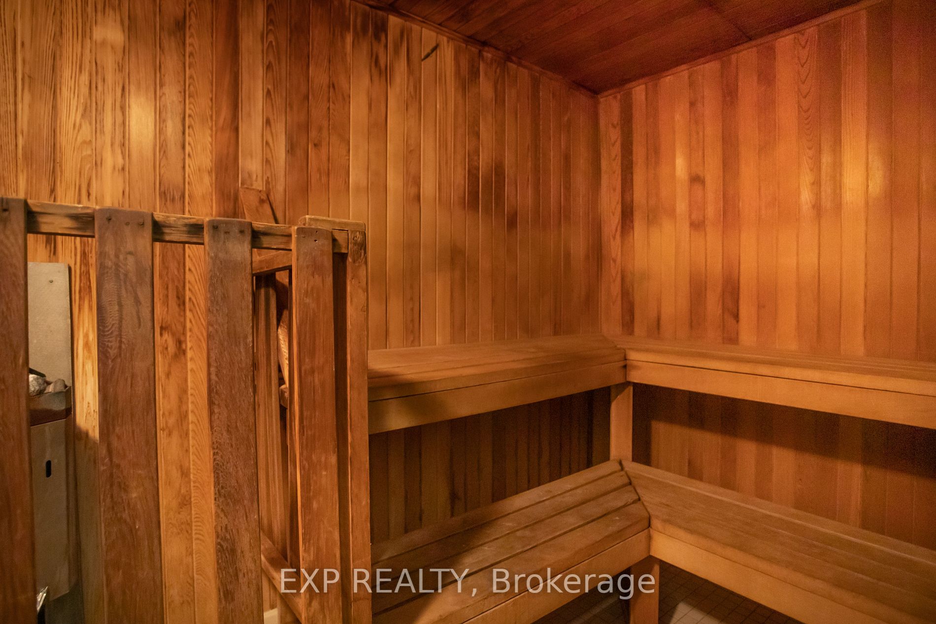 1225 North Shore Blvd E, #605
