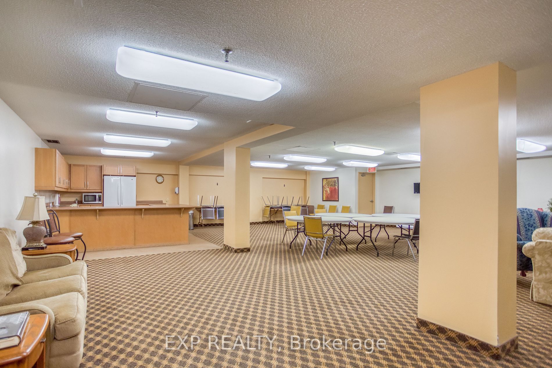 1225 North Shore Blvd E, #605