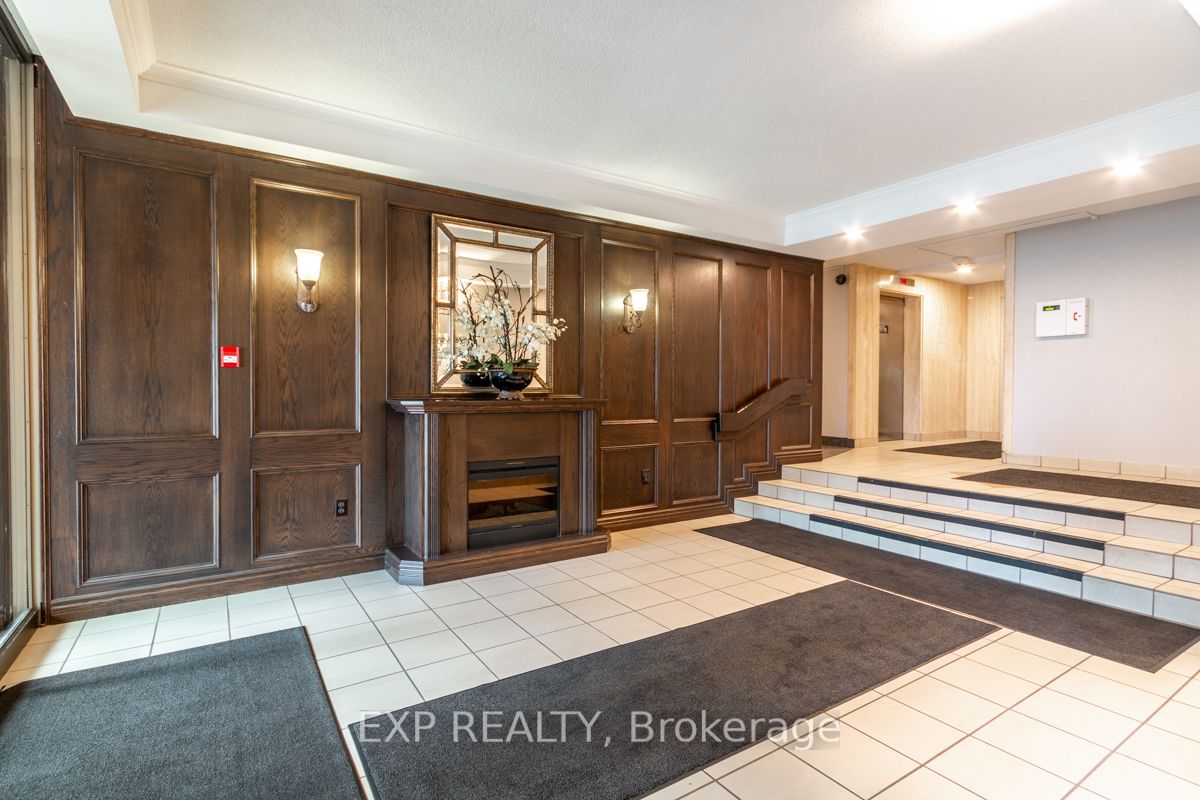 1225 North Shore Blvd E, #605