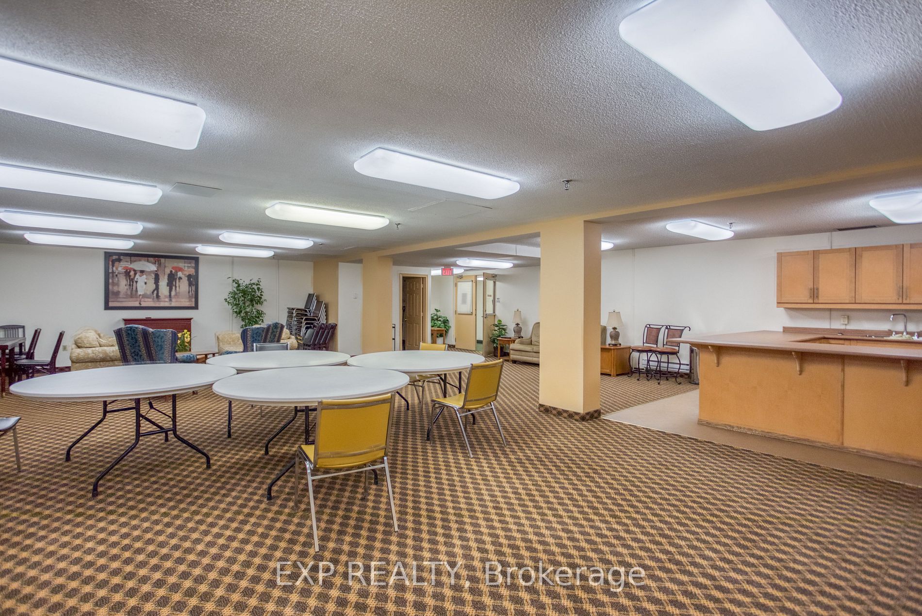 1225 North Shore Blvd E, #605