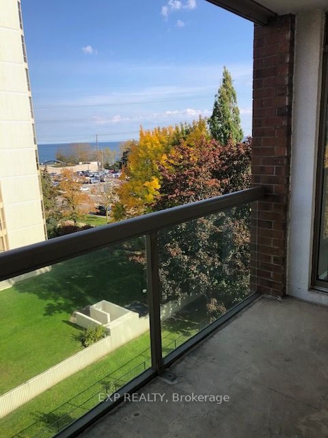 1225 North Shore Blvd E, #605