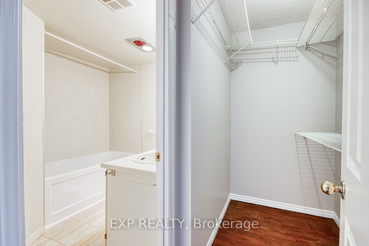 1225 North Shore Blvd E, #605