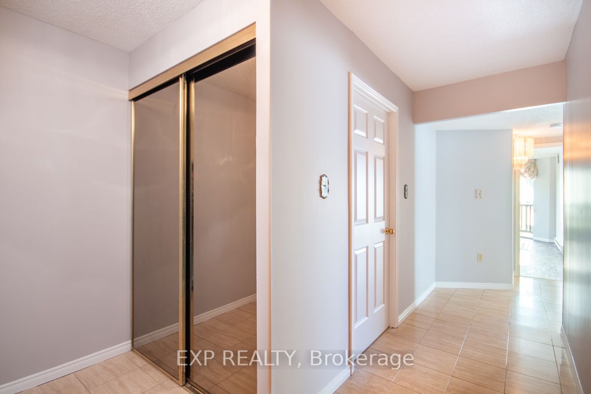 1225 North Shore Blvd E, #605