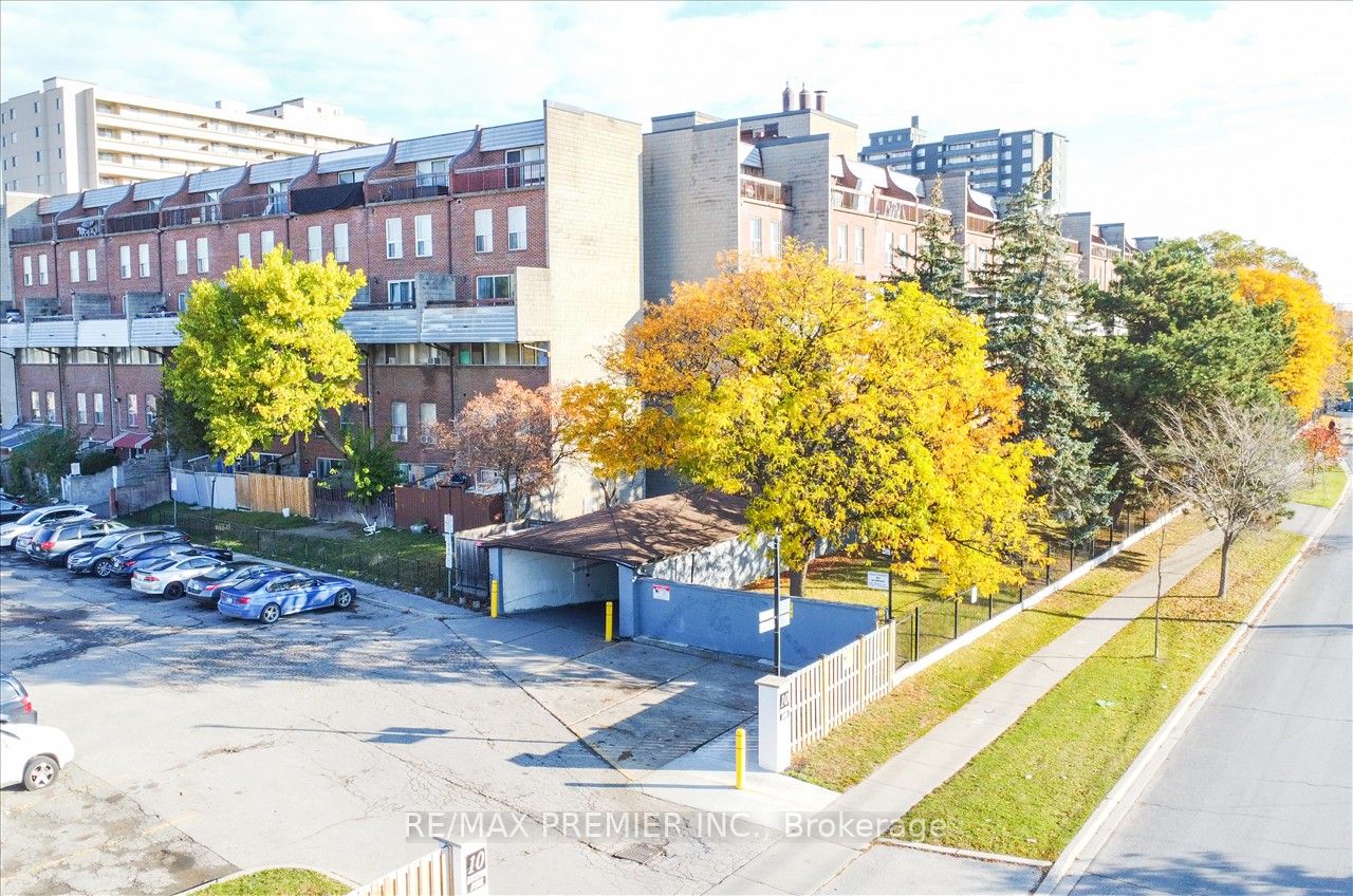 10 Eddystone Ave, #268