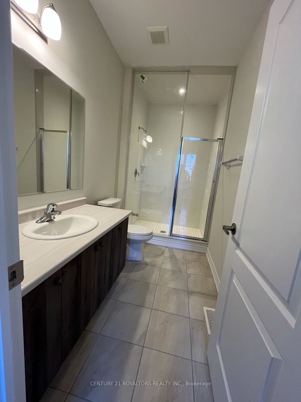 27 Calabria Dr