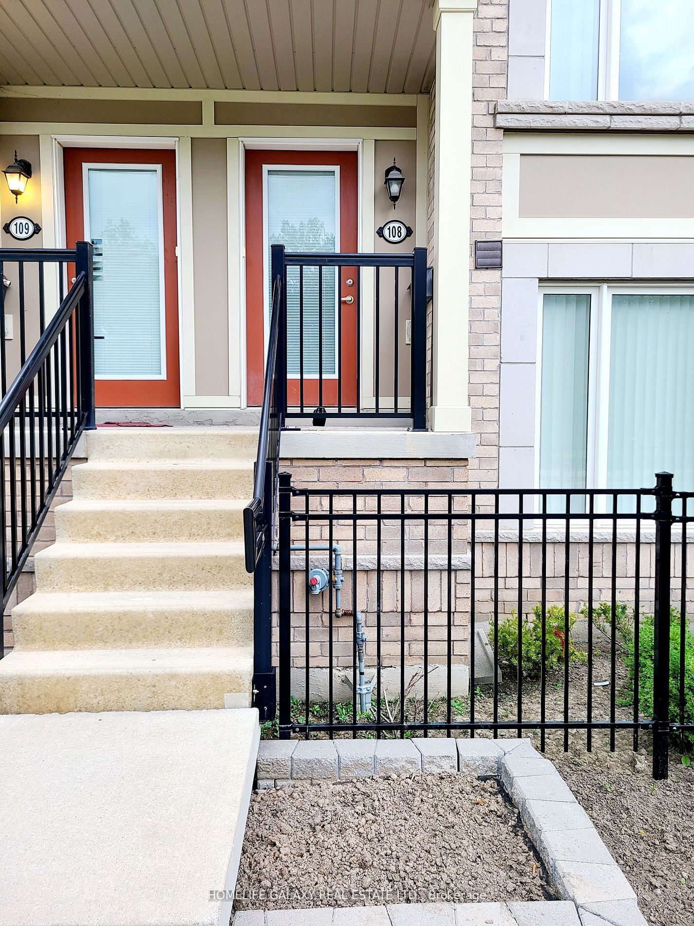 1 Beckenrose Court, #108