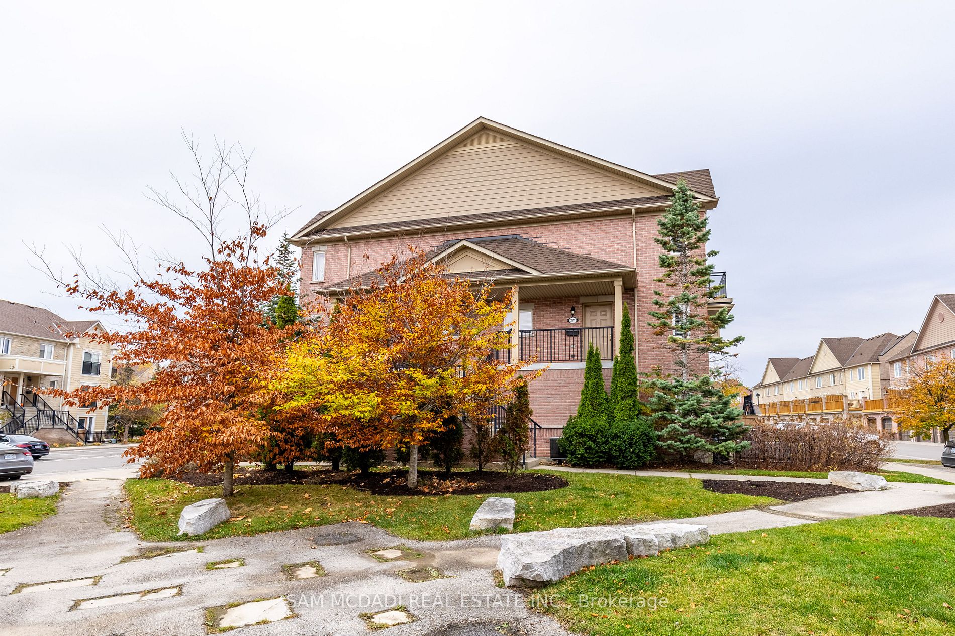 4975 Southampton Dr, #271