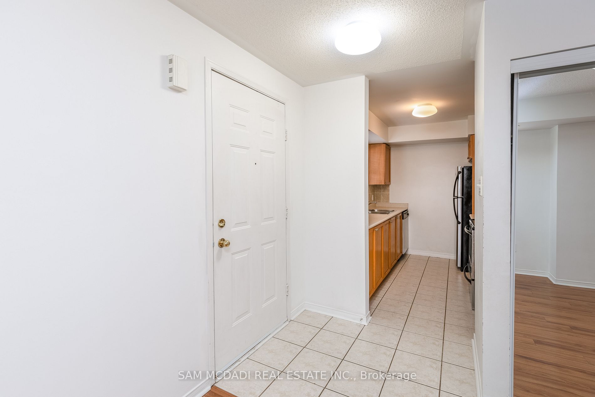 4975 Southampton Dr, #271