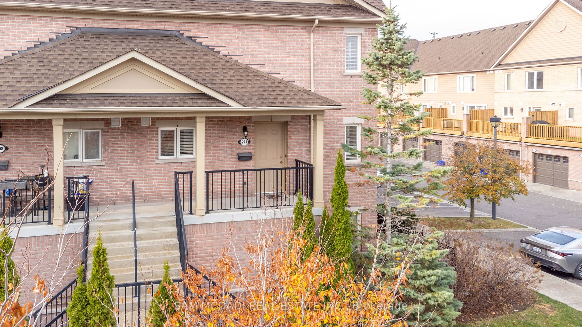 4975 Southampton Dr, #271
