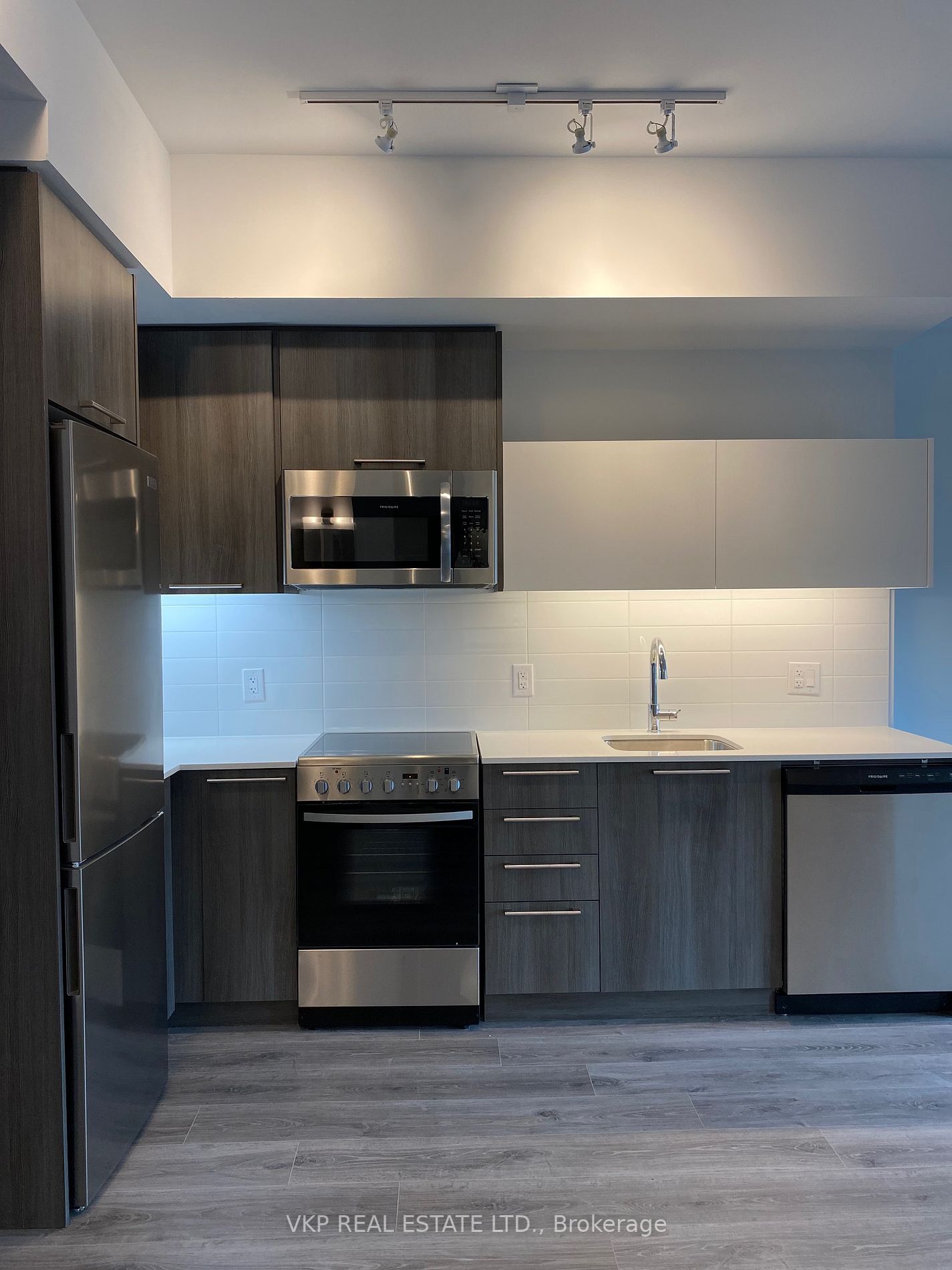 25 Neighbourhood Lane #302