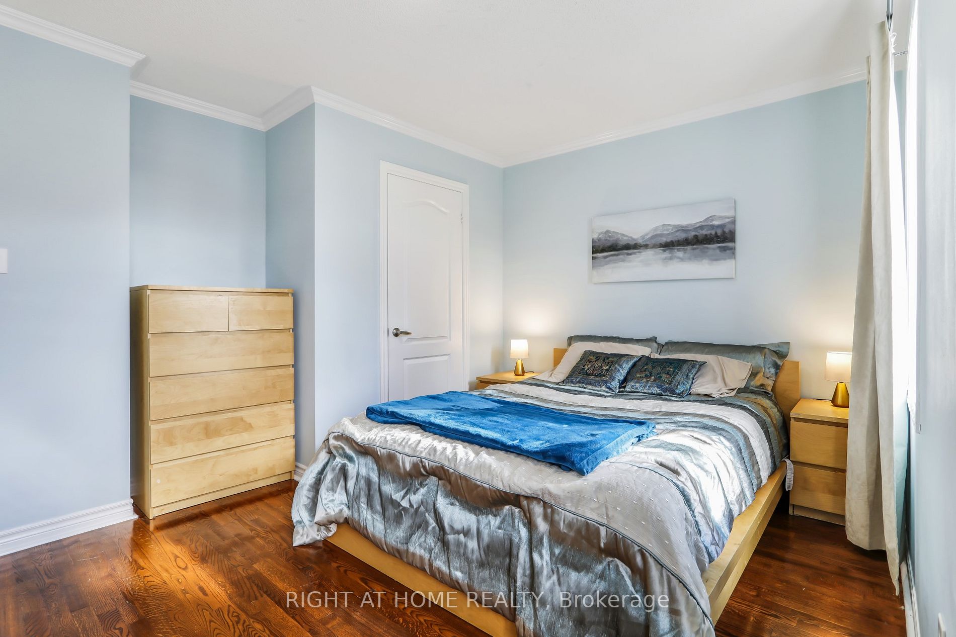 5561 Heathcote Walk