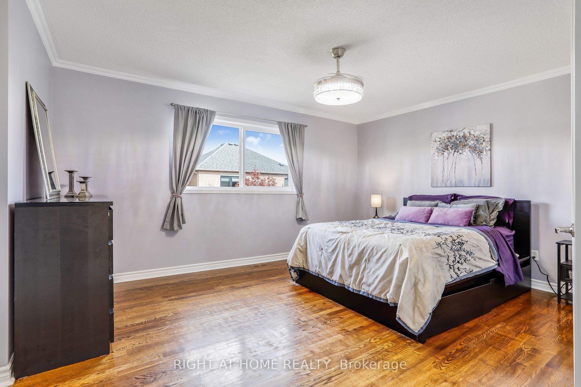 5561 Heathcote Walk