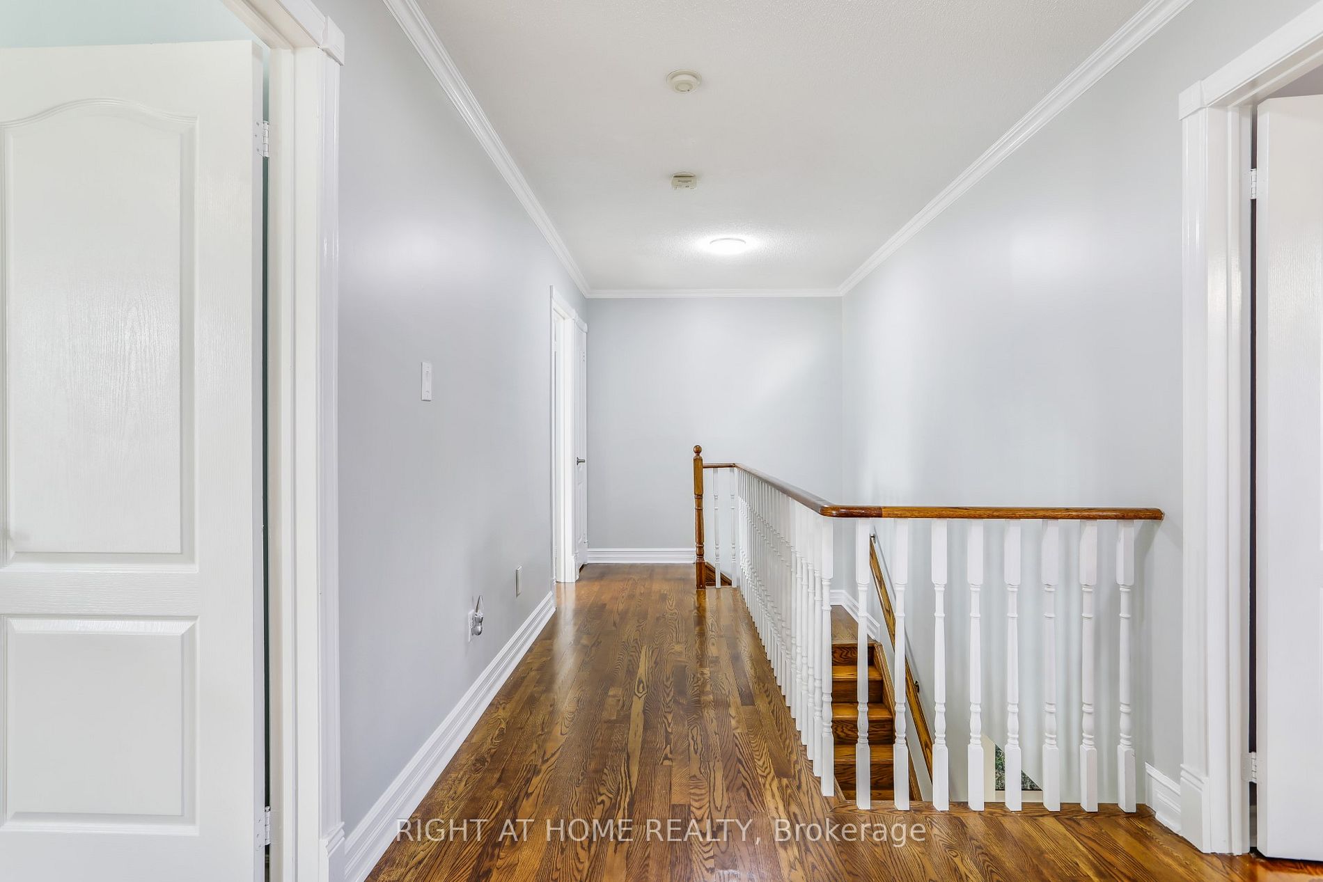 5561 Heathcote Walk
