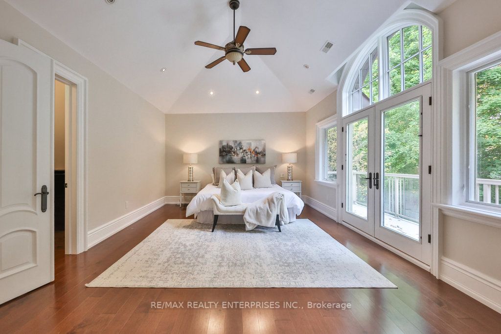 1135 Algonquin Dr