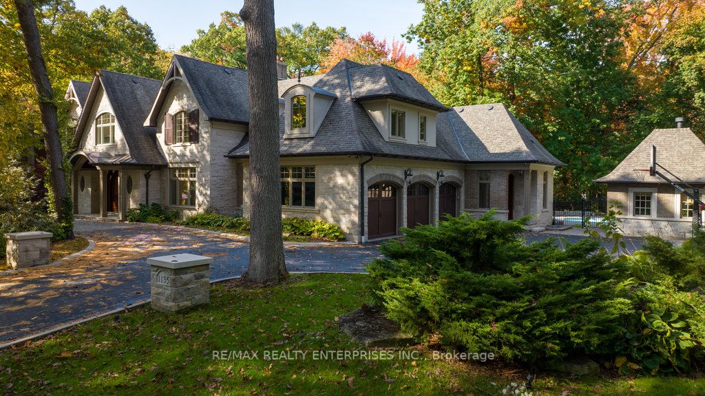 1135 Algonquin Dr
