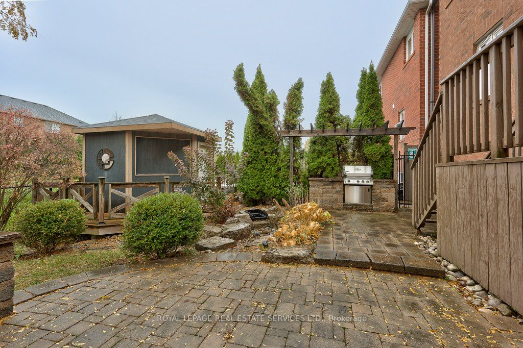 2425 Edgerose Lane