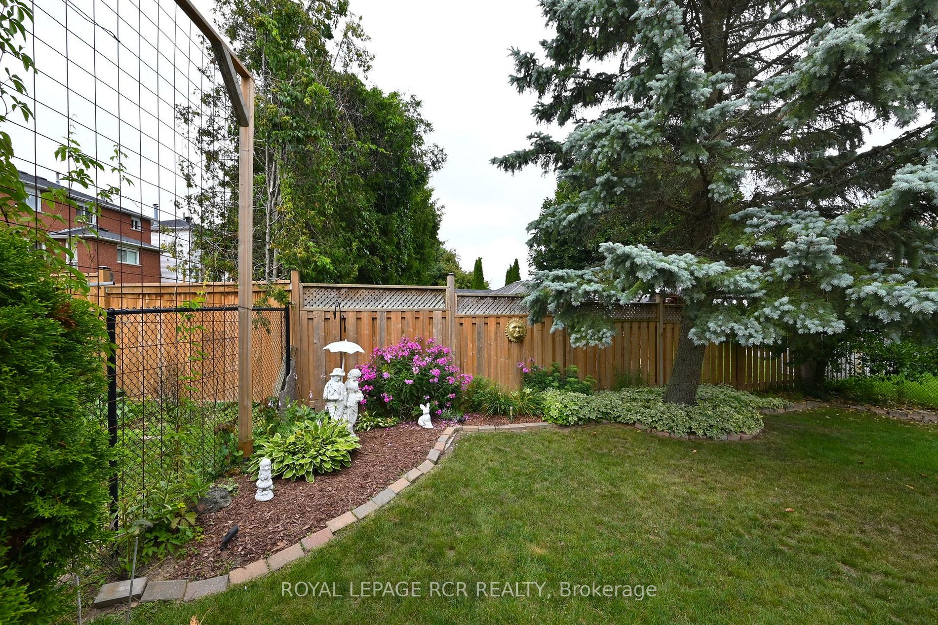 118 Courtney Cres