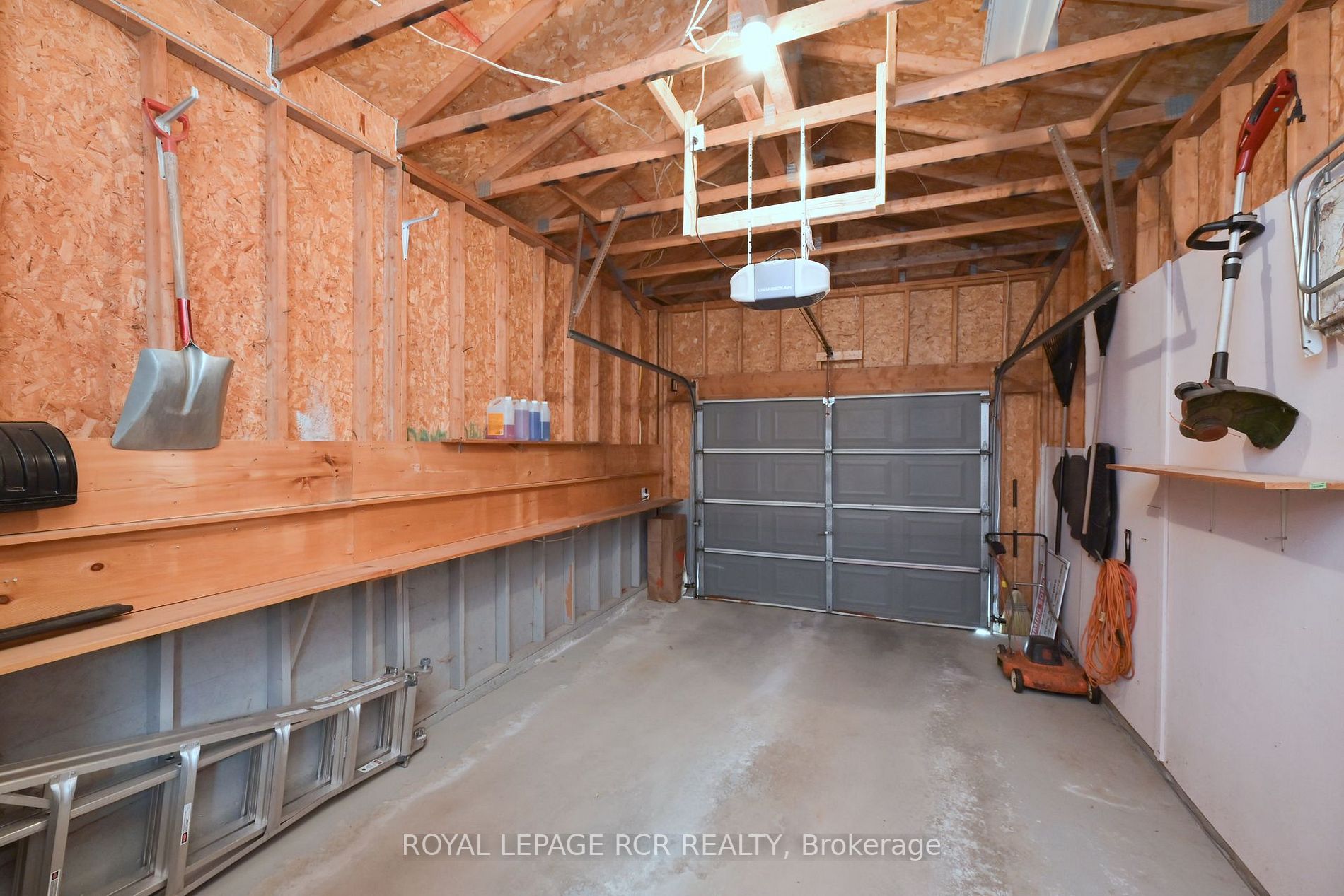 118 Courtney Cres