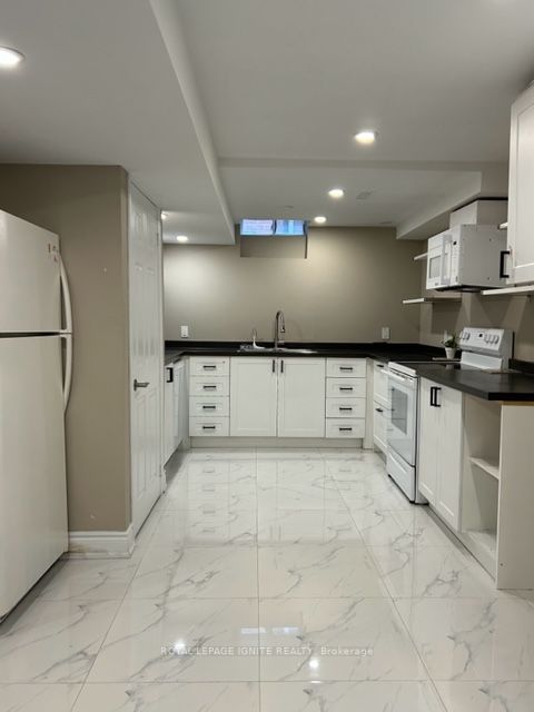 46 Sandy Beach Rd