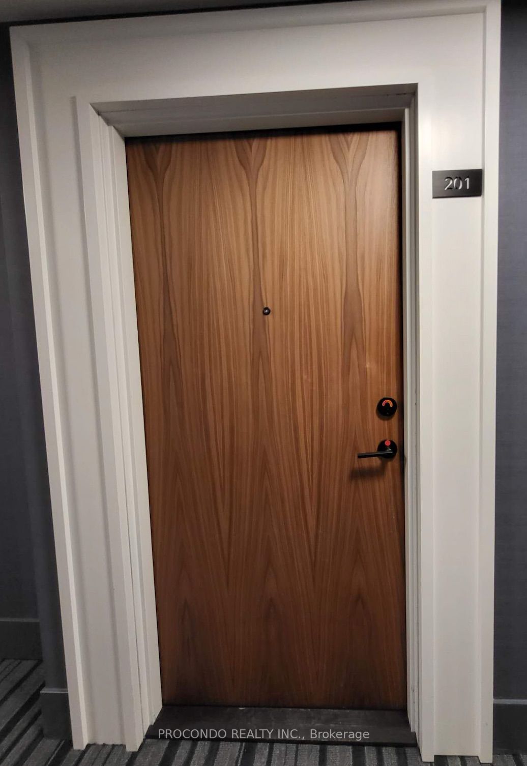 10 Lagerfeld Dr, #201