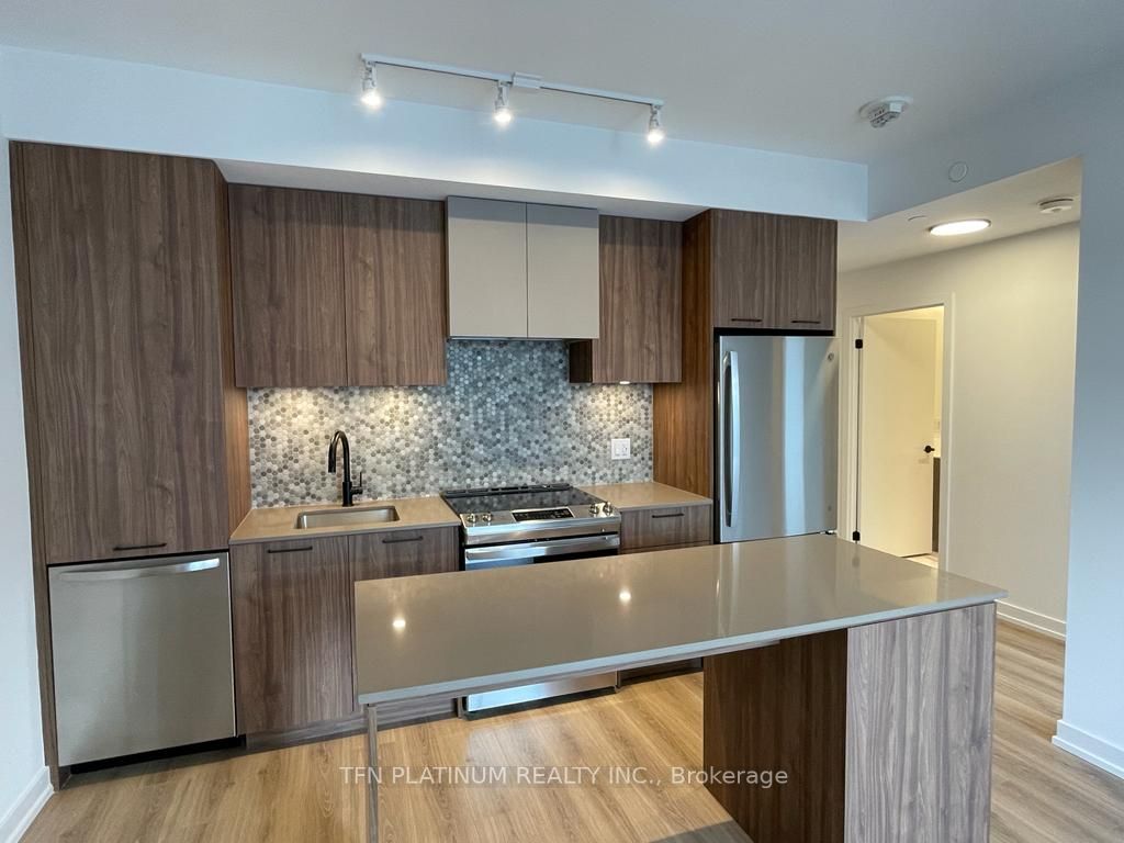 10 Lagerfield Dr, #303
