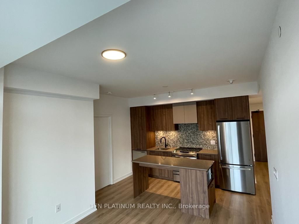10 Lagerfield Dr, #303
