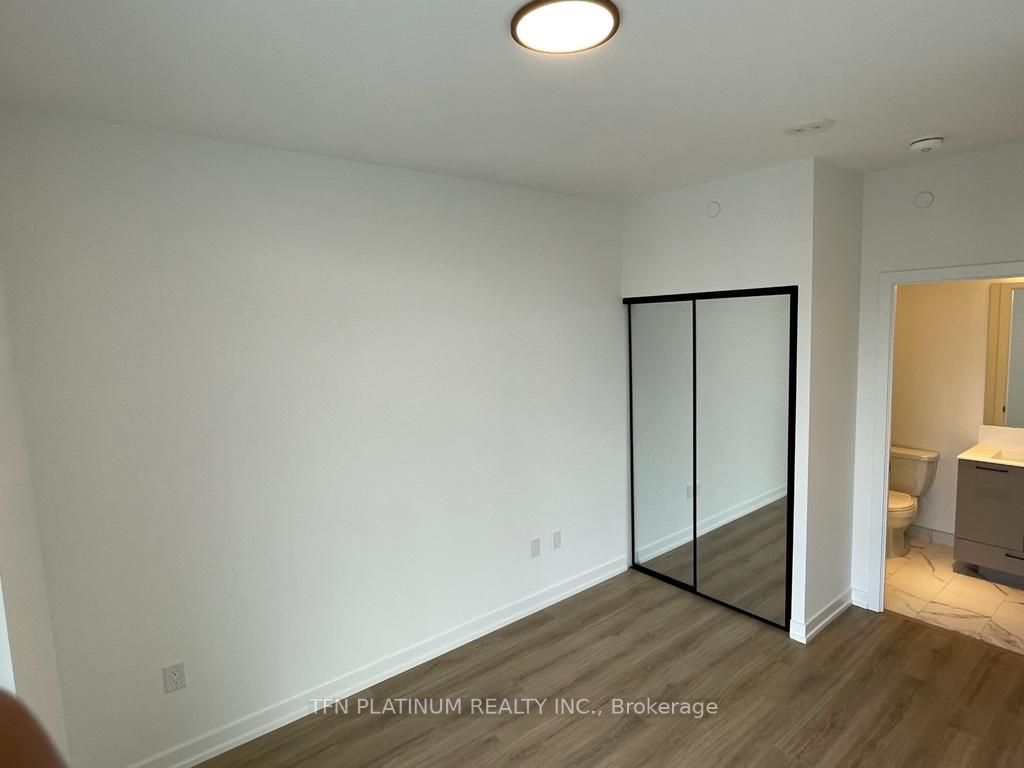 10 Lagerfield Dr, #303