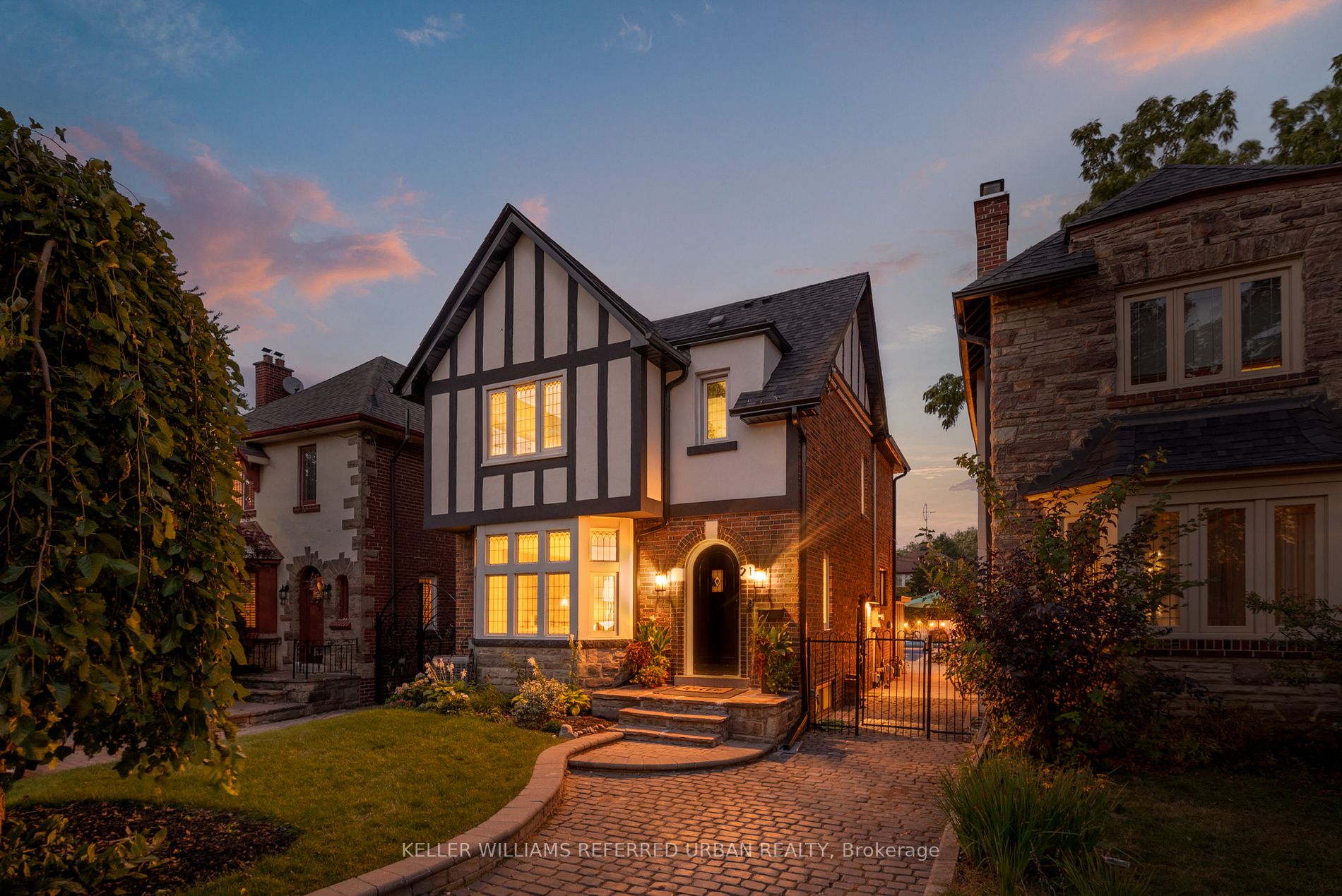 21 Jackson Ave