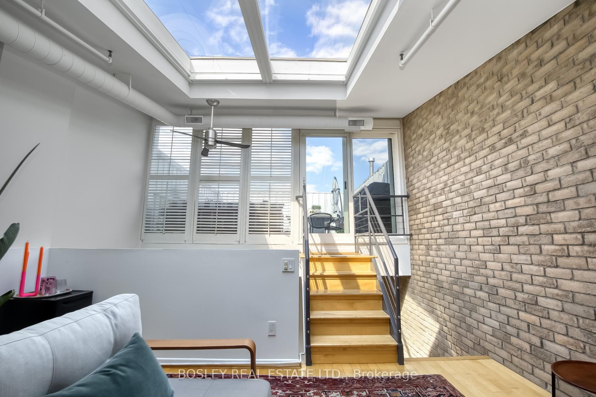 6 Bartlett Ave, #4