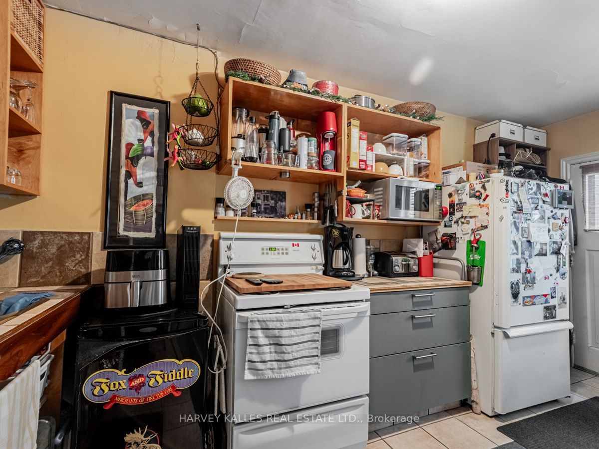 661 The Queensway
