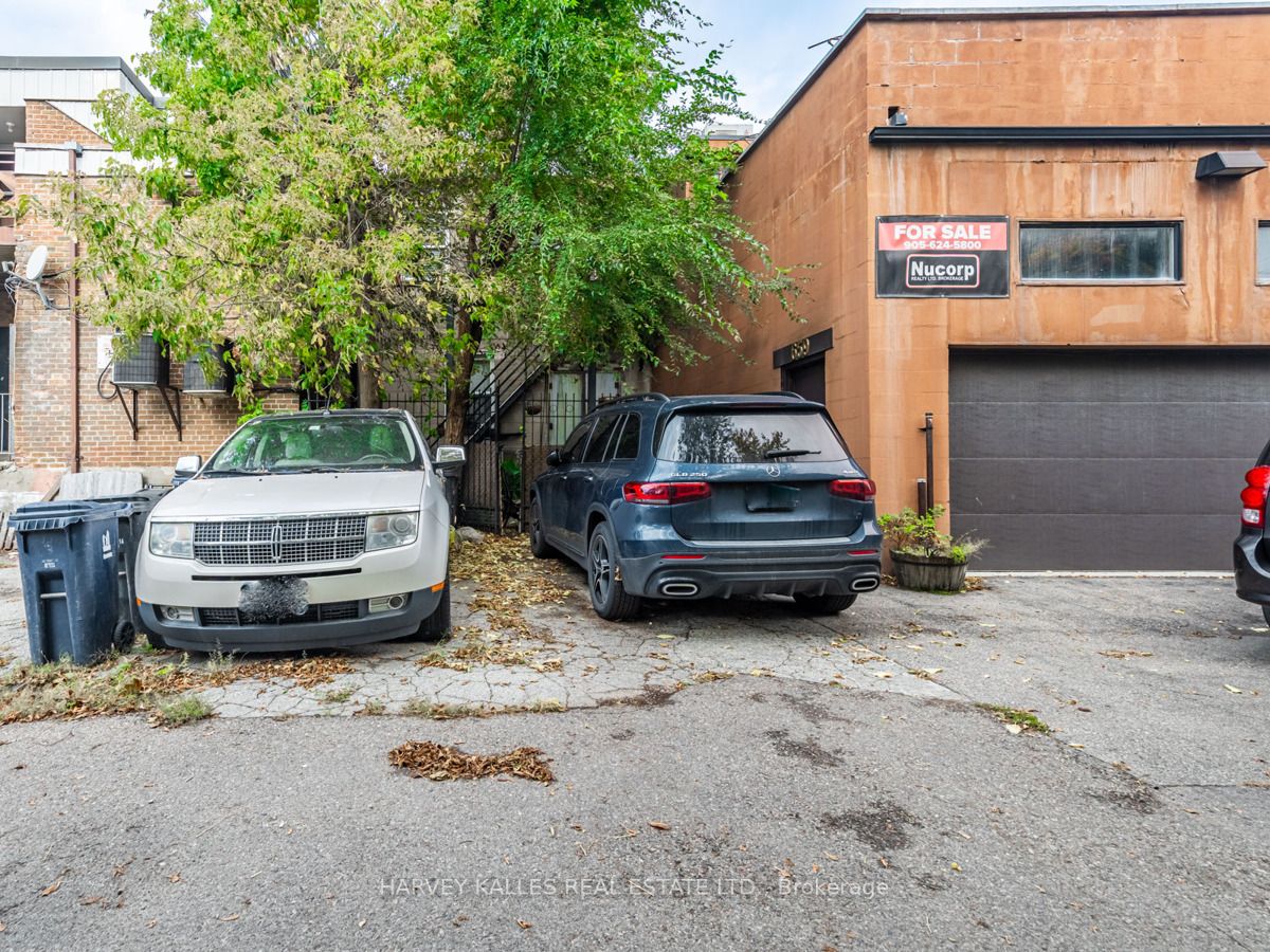 661 The Queensway