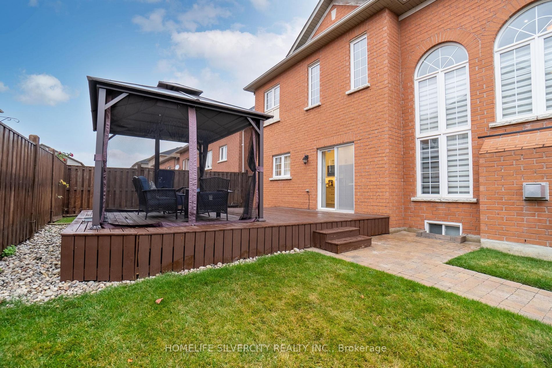 40 Darren Road