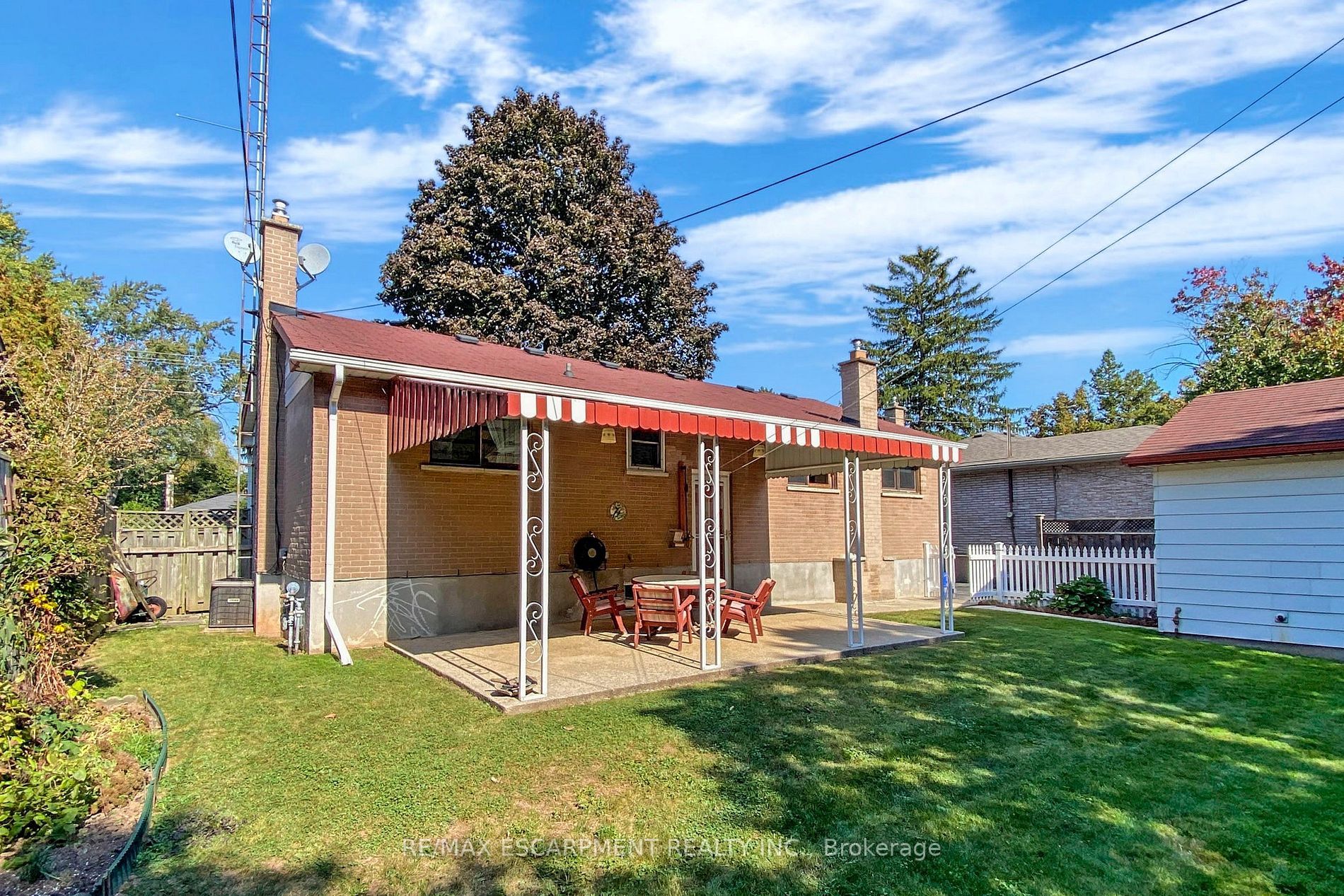 284 Foxbar Rd