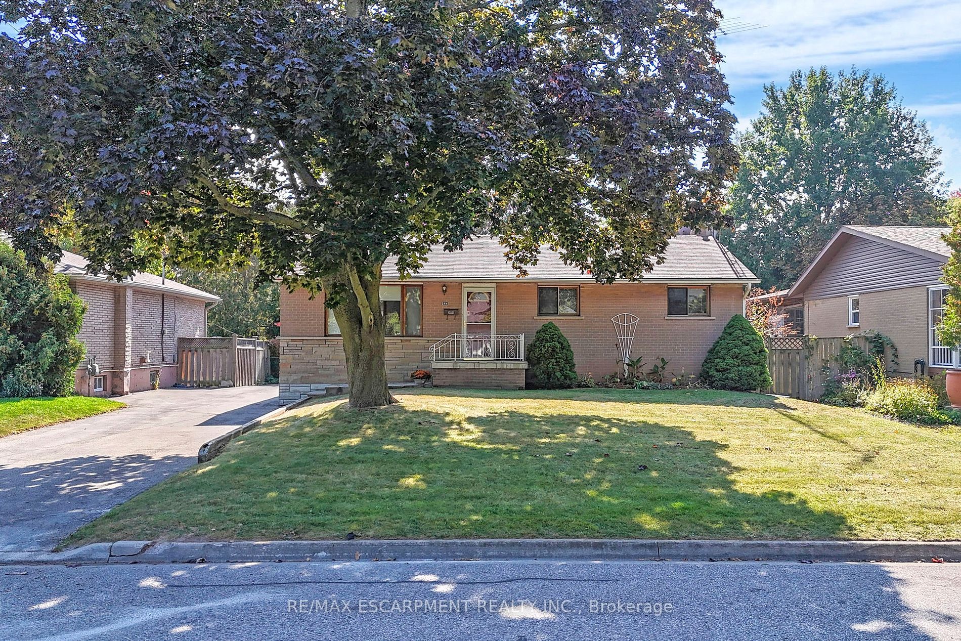 284 Foxbar Rd