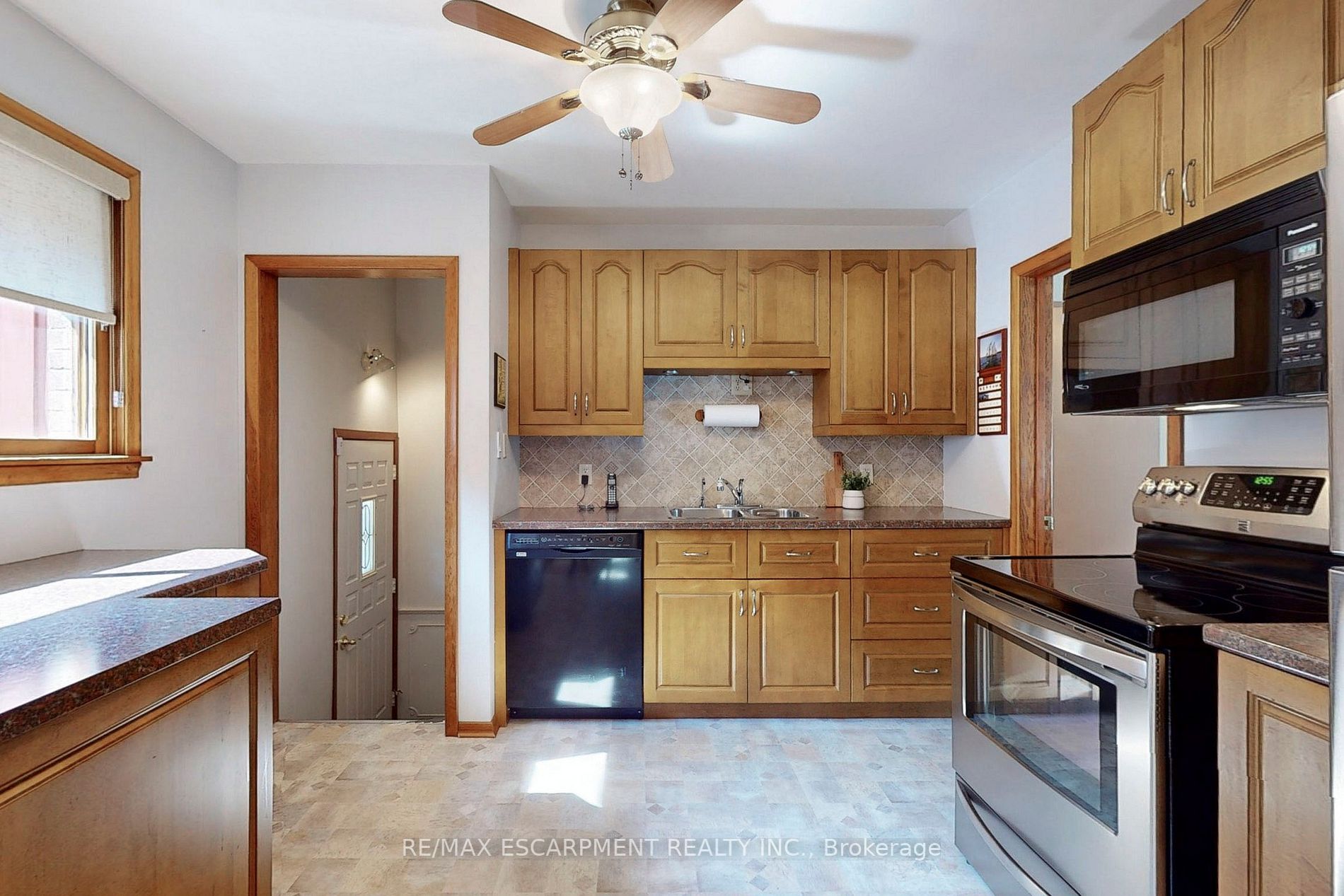 284 Foxbar Rd