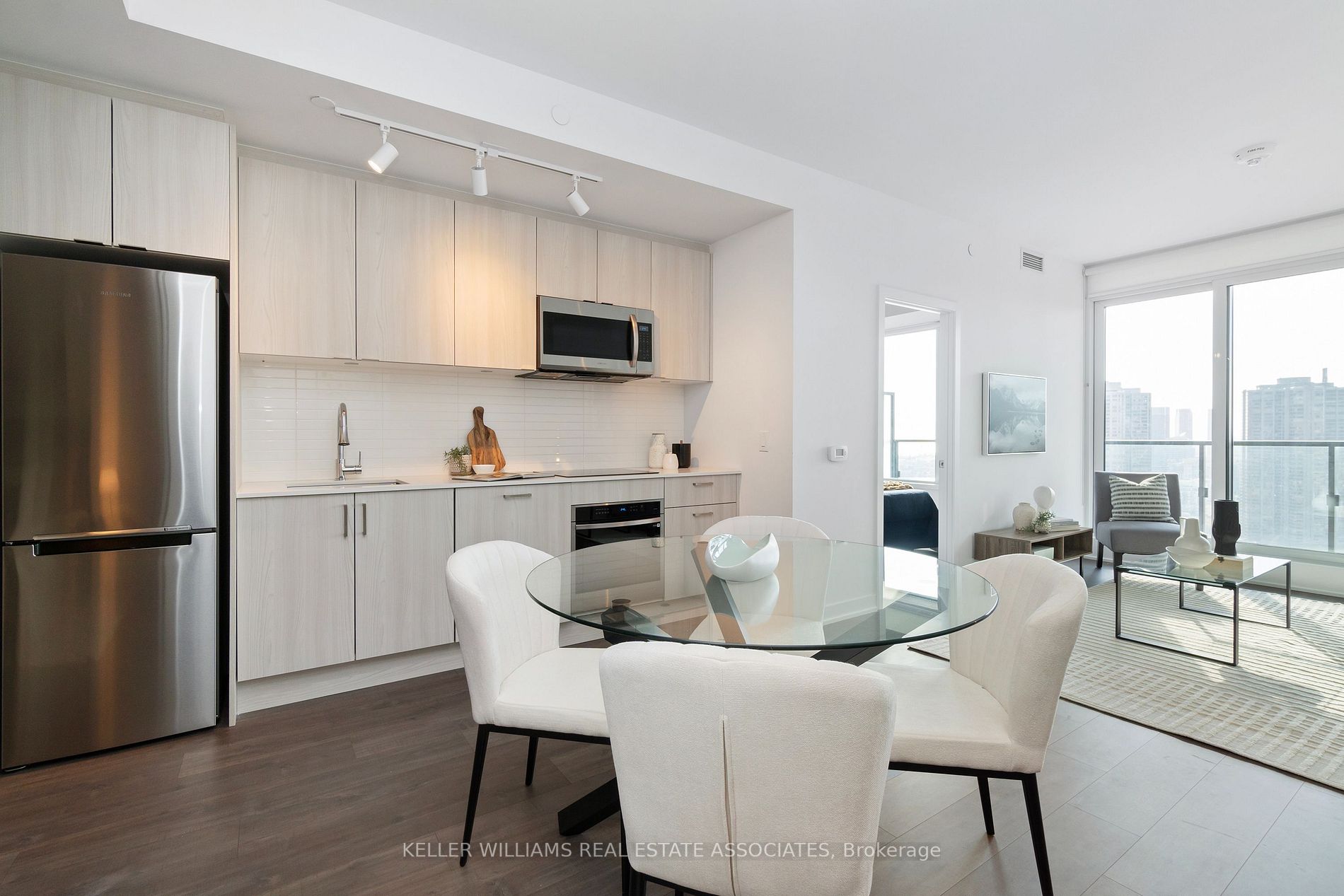 1928 Lake Shore Blvd W, #3711