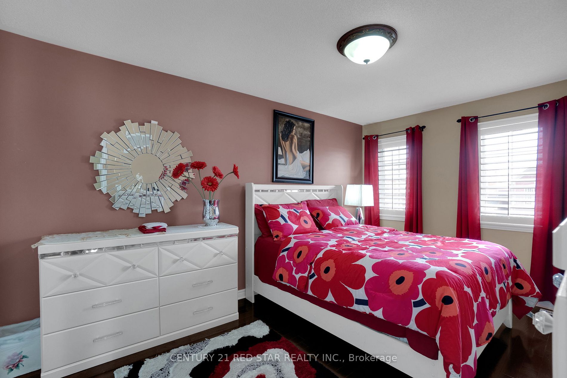 23 Oblate Cres