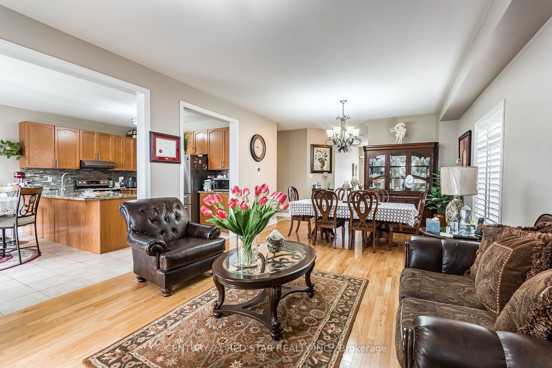 23 Oblate Cres