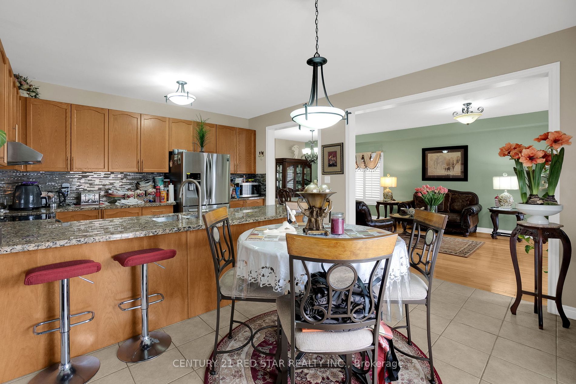 23 Oblate Cres