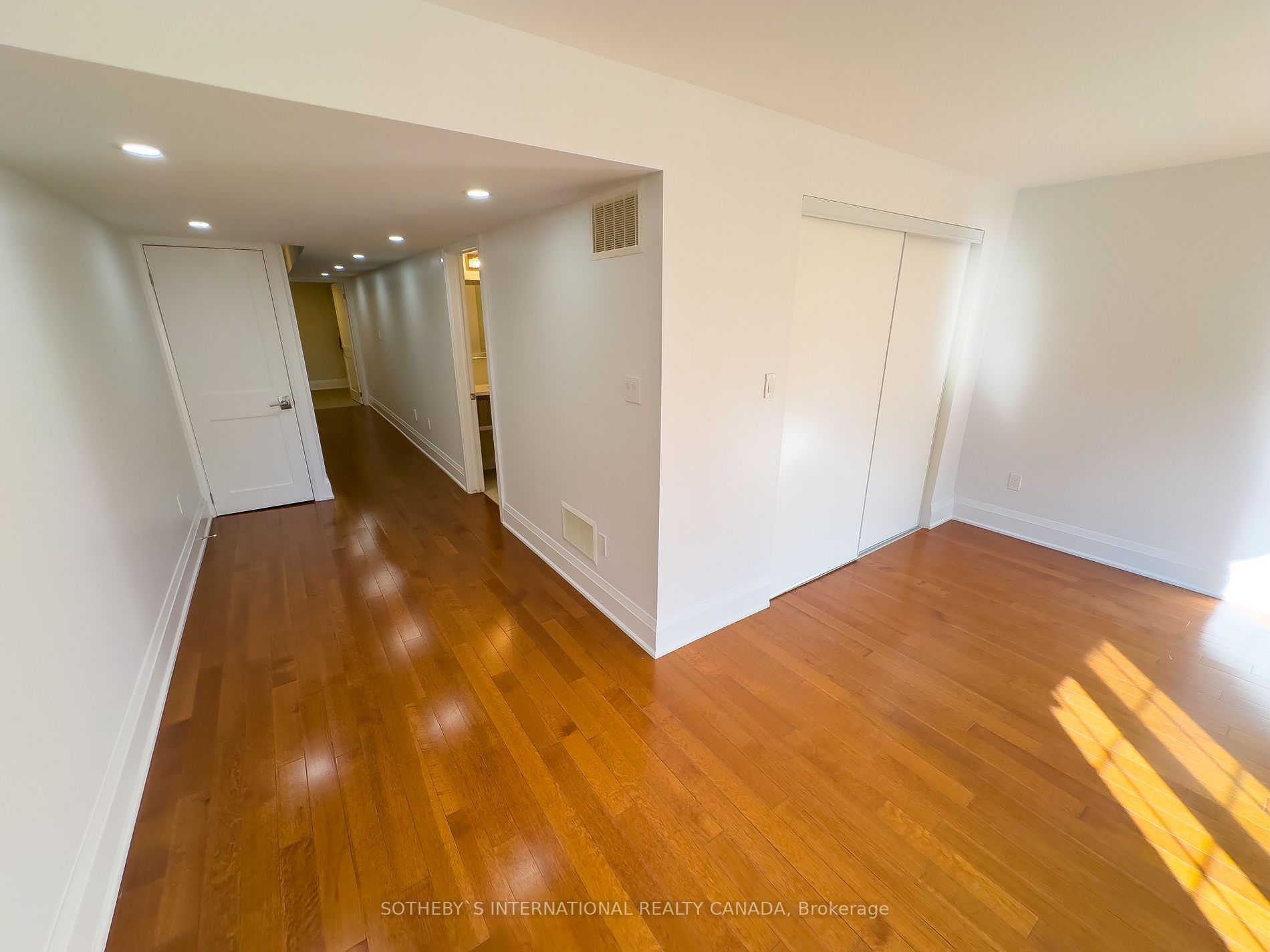 3950 Erin Centre Blvd, #62