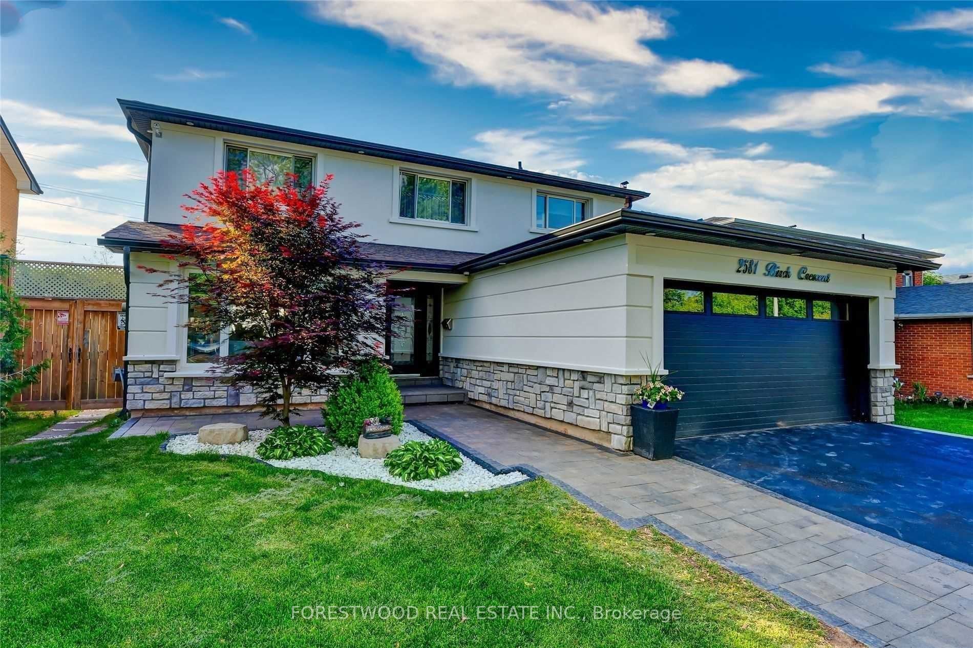 2581 Birch Cres