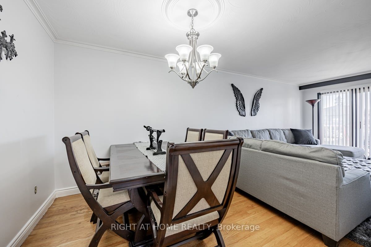 44 Anthia Dr