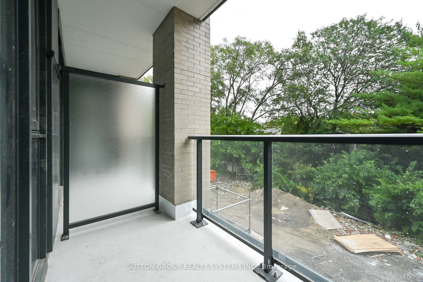 293 The Kingsway #207